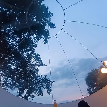 Sleep In A Bubble Luxury tent Wanze